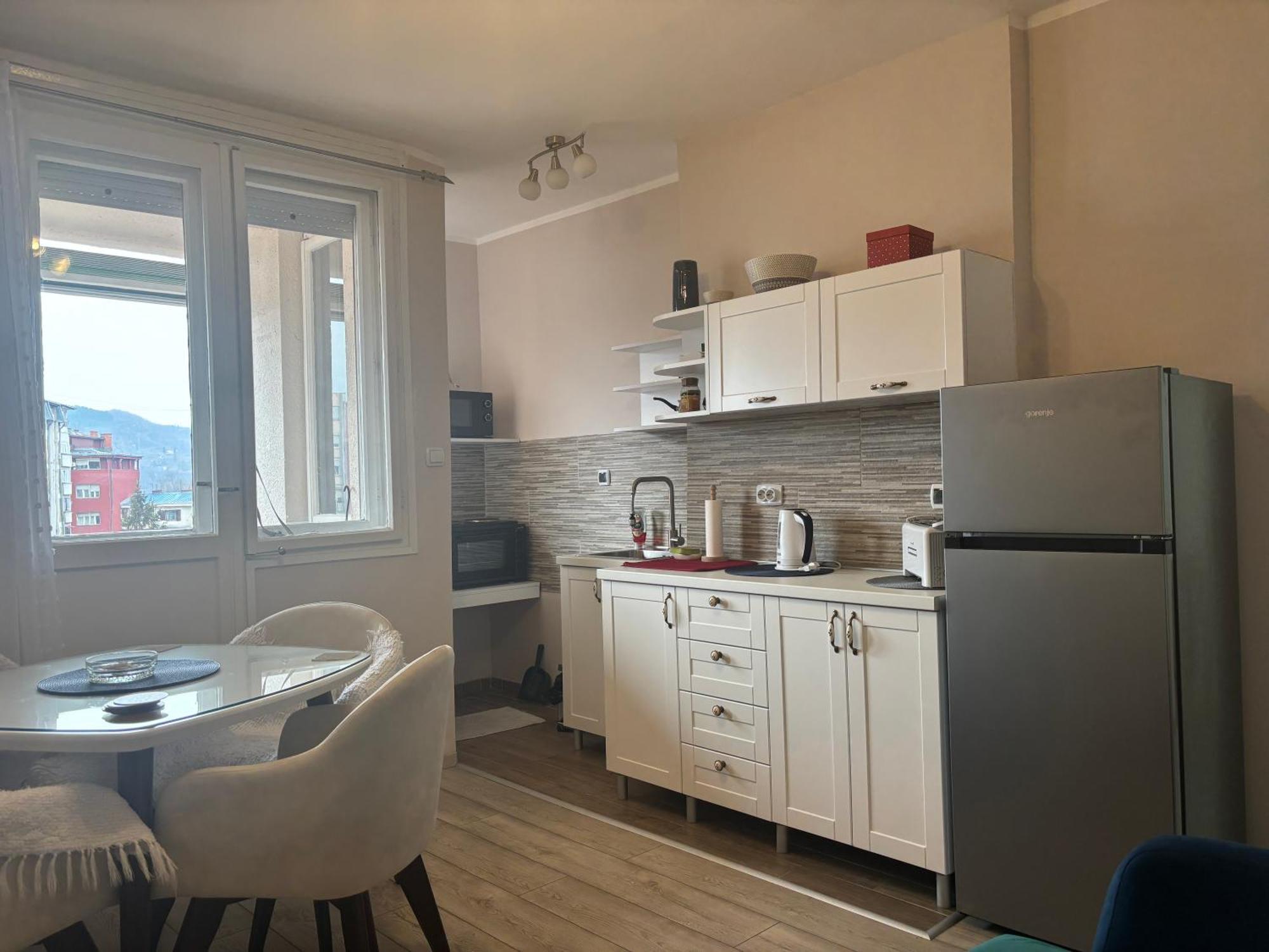 Red Square Apartment Pirot Luaran gambar