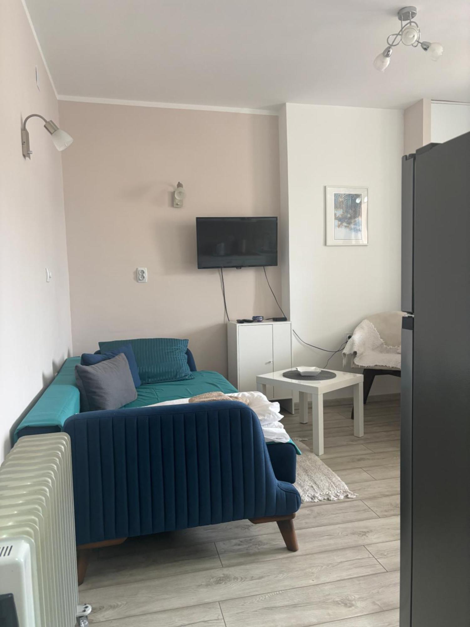 Red Square Apartment Pirot Luaran gambar