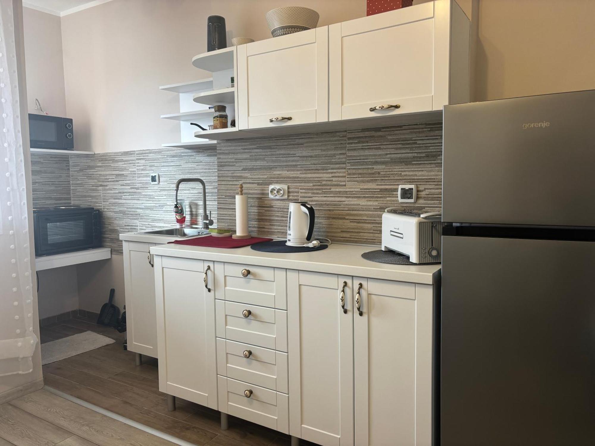 Red Square Apartment Pirot Luaran gambar